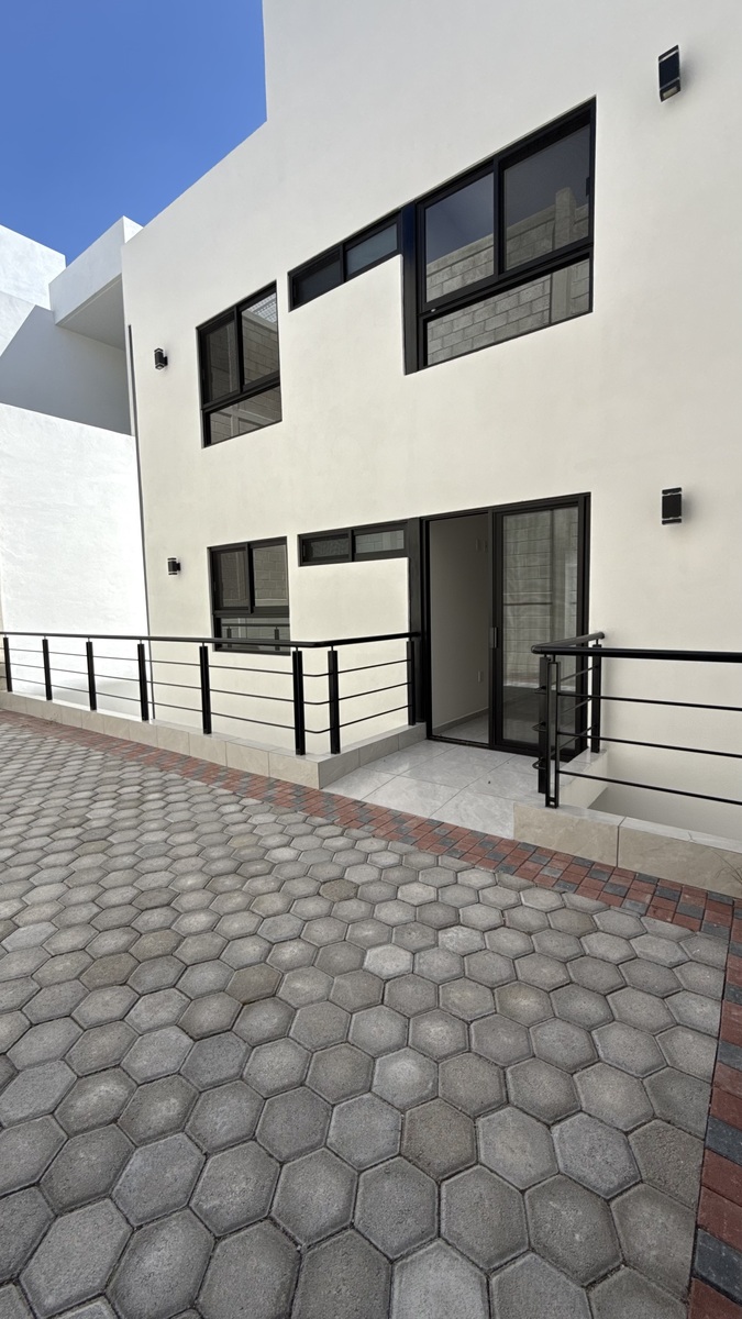 11 de 19: Patio