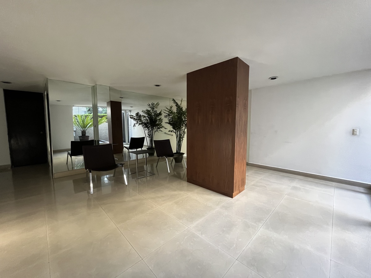 3 de 16: Lobby