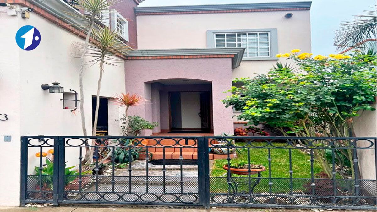 Se vende Casa de 4 recámaras en Valle del Alamar, Tijuana