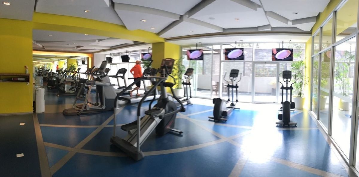 12 de 17: Gimnasio