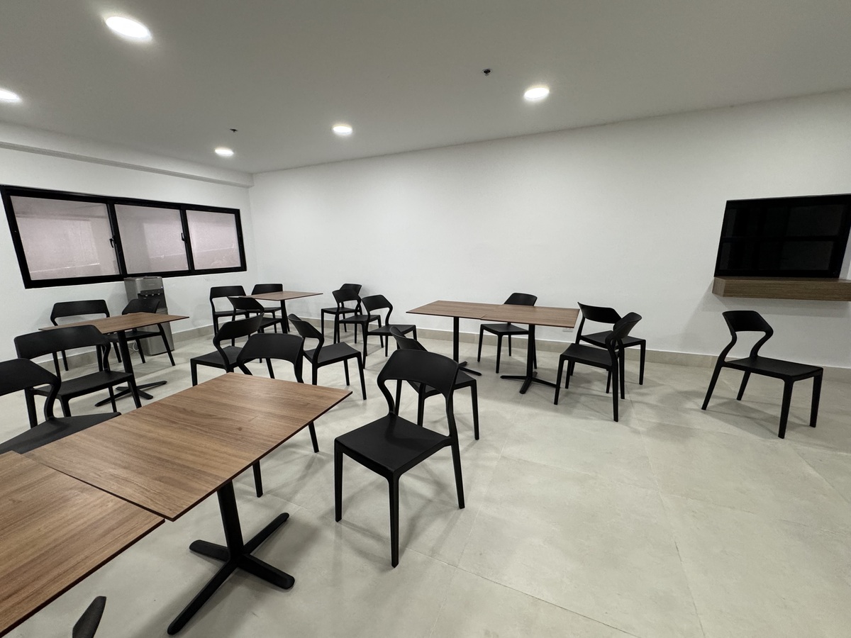18 de 22: Comedor para empleados