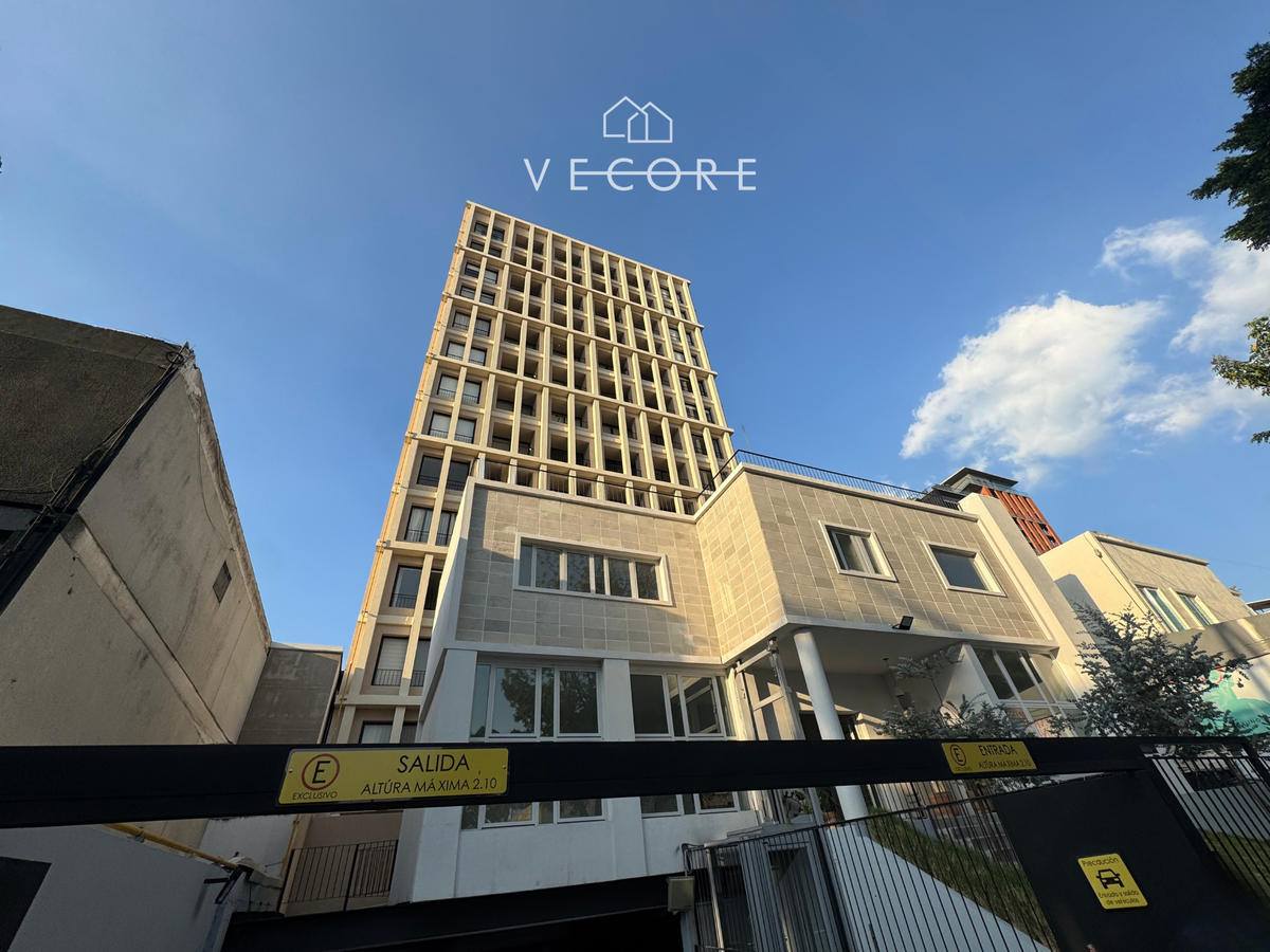 MODERNO DEPARTAMENTO EN RENTA EN LA COLONIA AMERICANA, GUADALAJARA