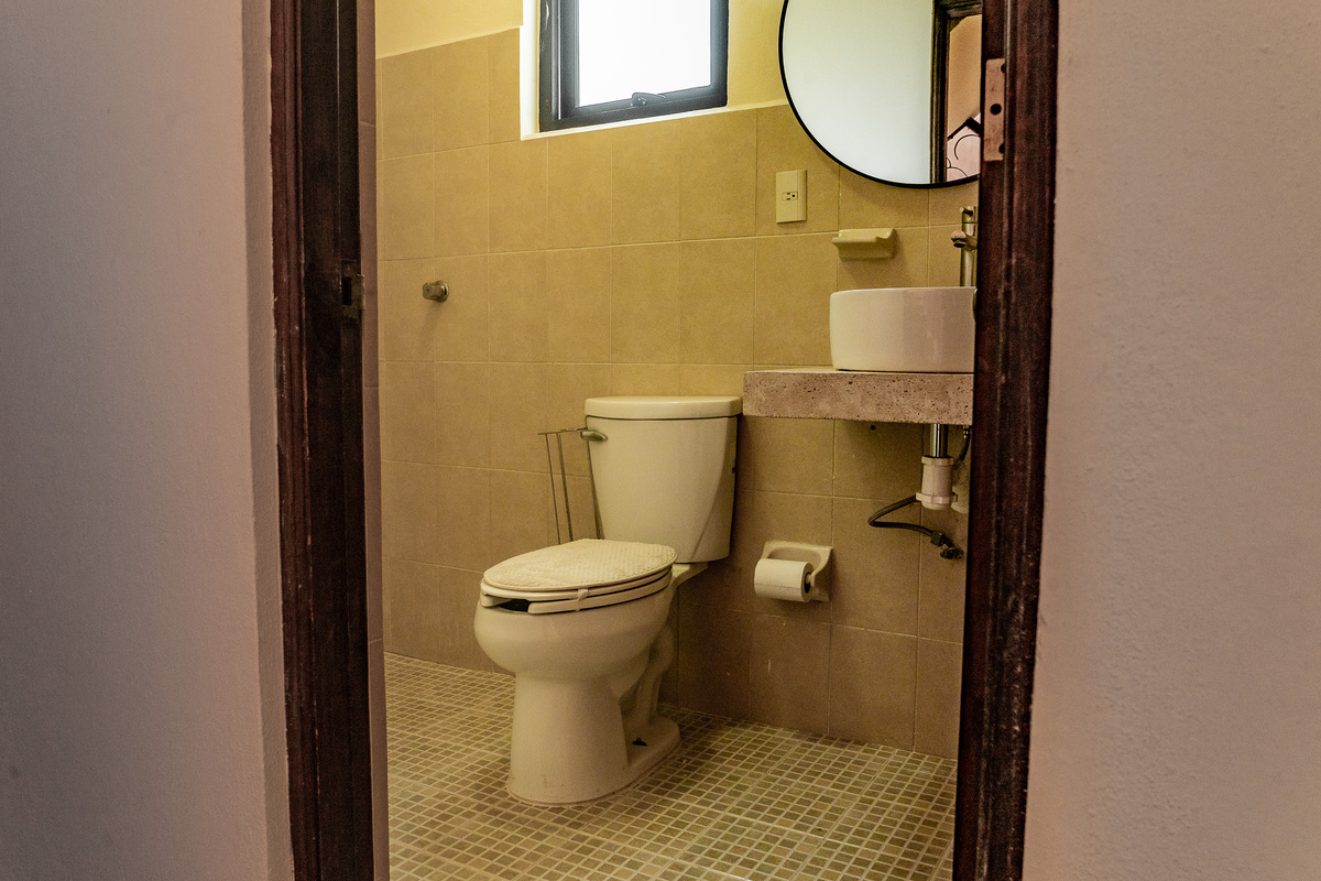 21 de 23: baño completo