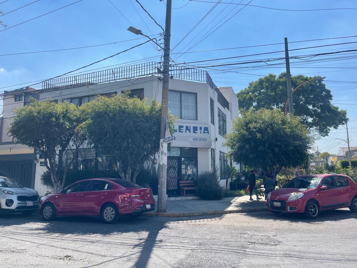 1 de 16