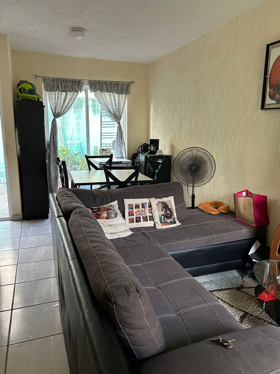 1 of 27: Sala/Comedor