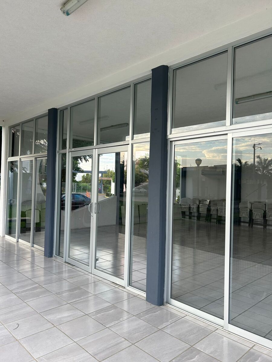 20 of 27: Salón de usos múltiples
