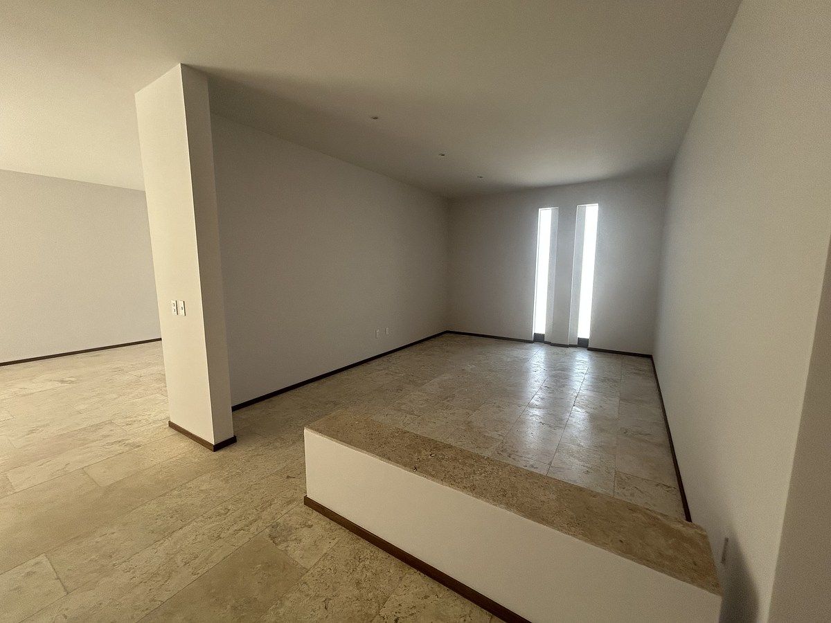 13 de 34: Living room planta baja