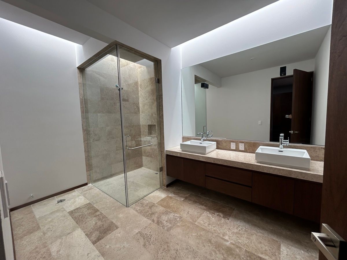 24 de 34: Baño principal