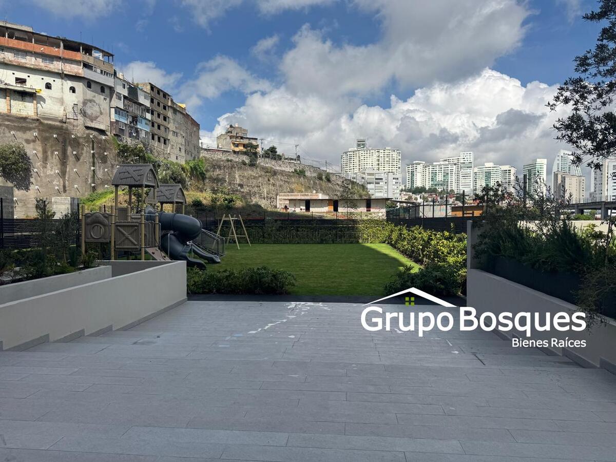 22 of 25: Áreas comunes