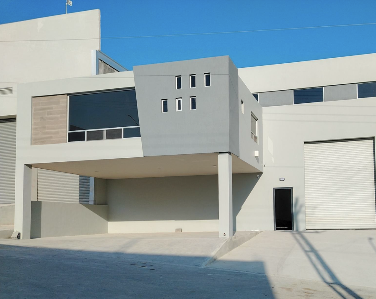 1 of 7: Exterior