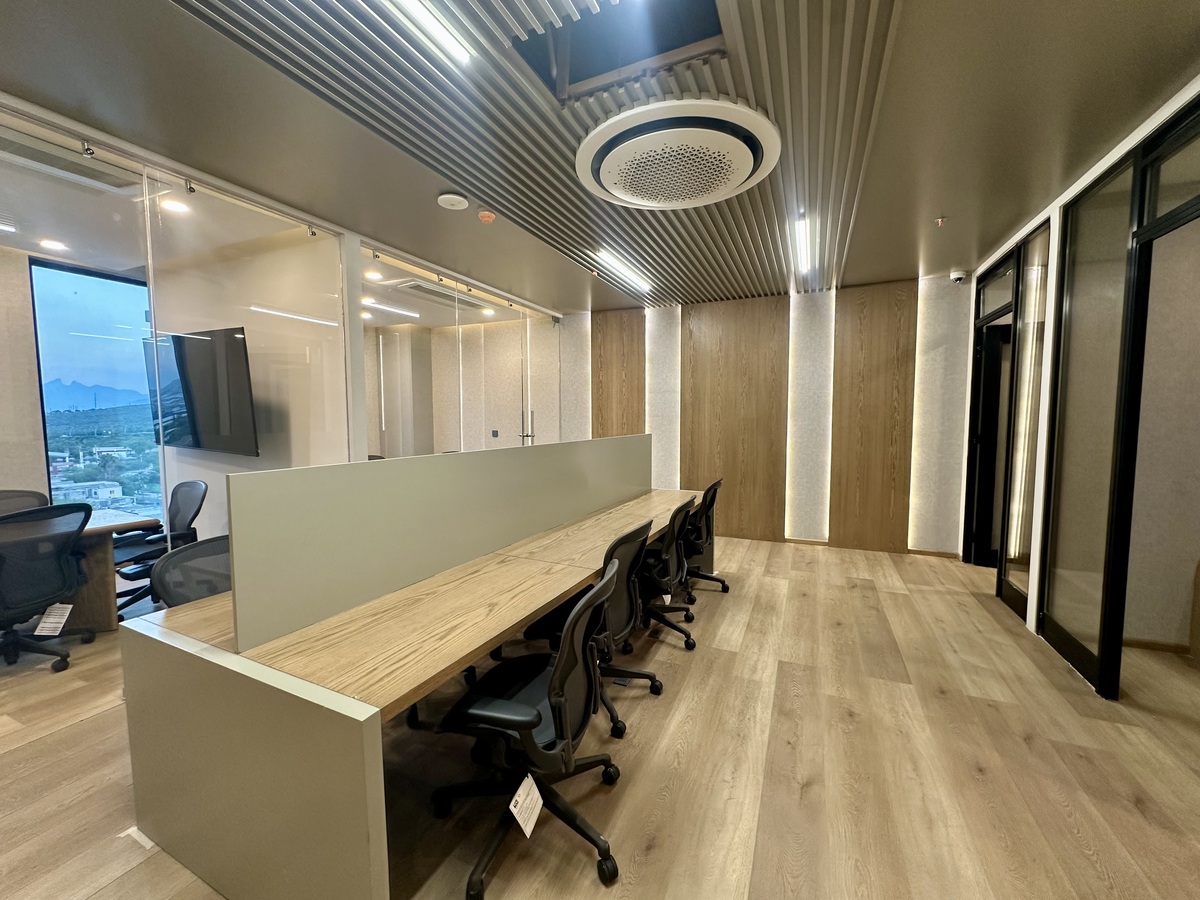 6 de 18: SALA DE CO-WORK