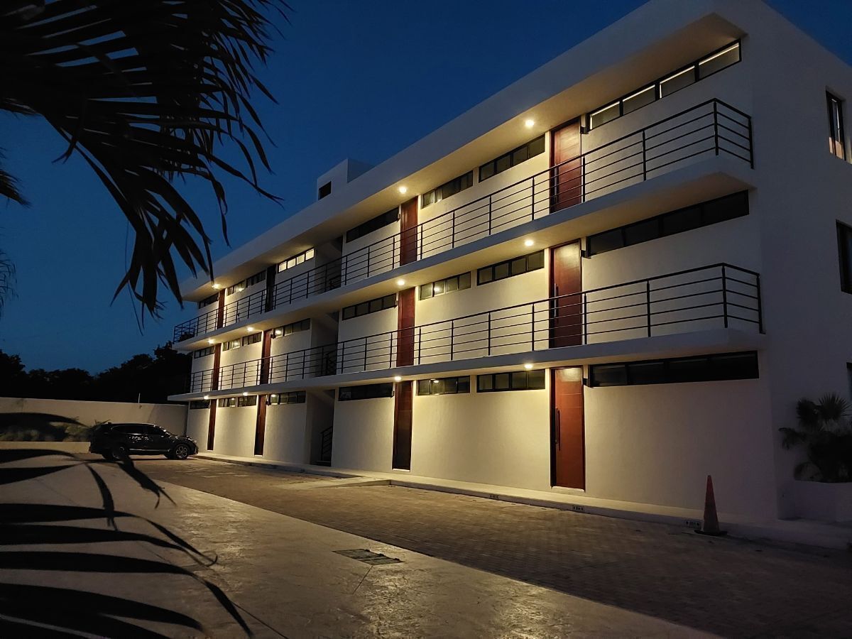 1 de 14: Fachada Principal