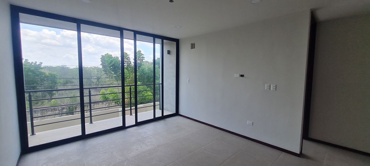 2 de 14: Sala y Comedor