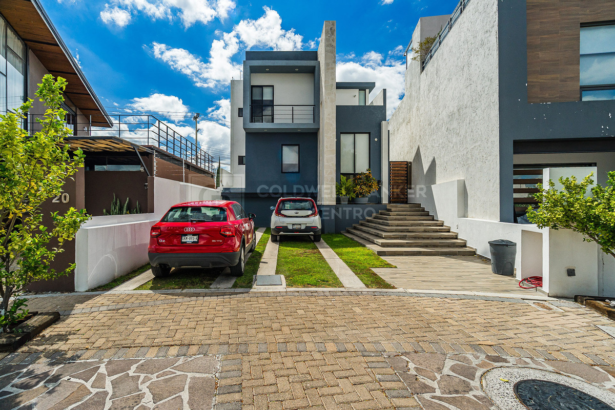 1 de 24: Fachada