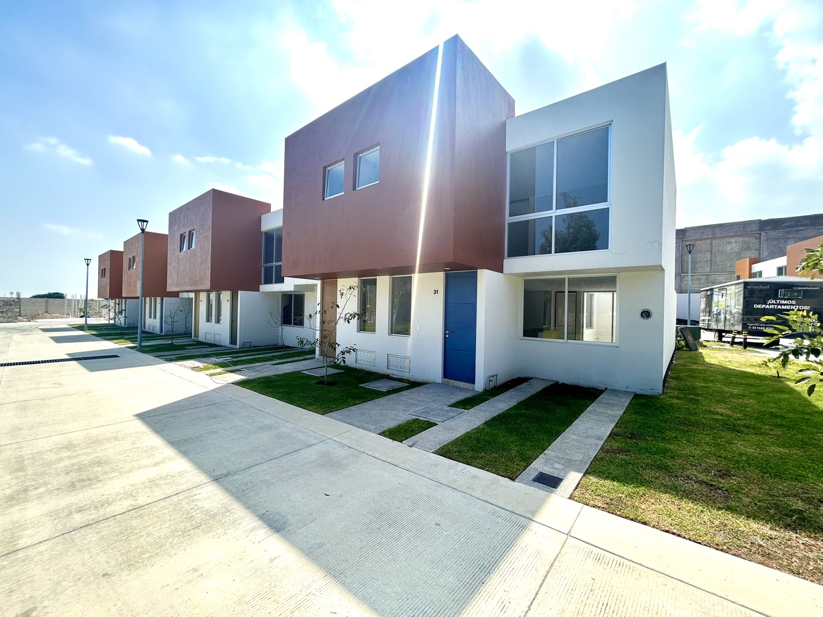 19 de 25: Fachada