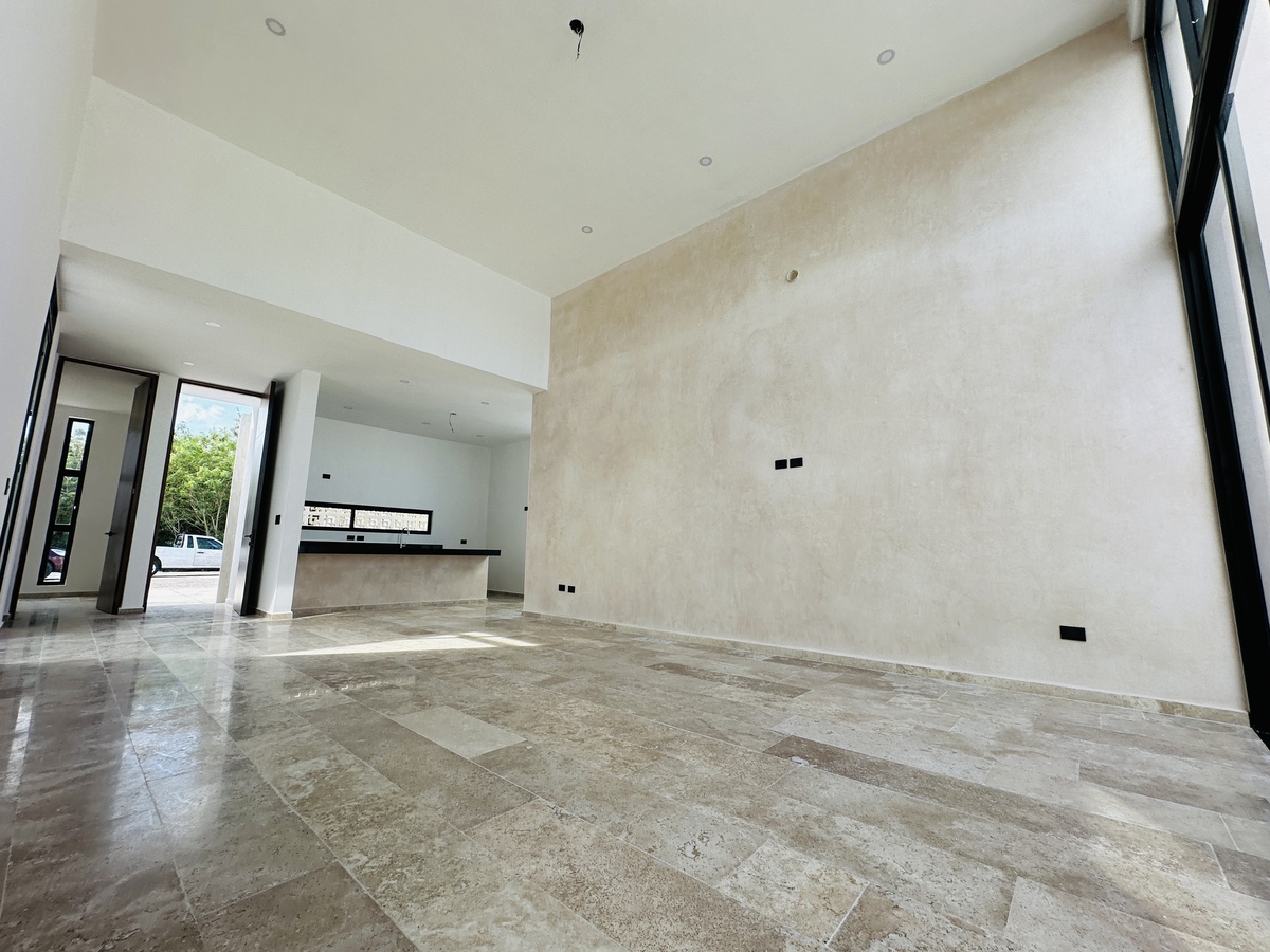 4 of 21: Sala, Comedor y Cocina