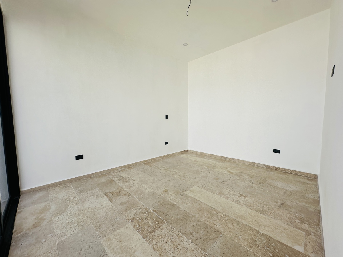 8 of 21: Recámara Principal