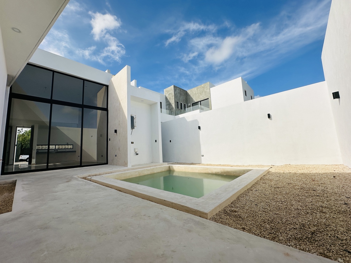 13 of 21: Fachada Posterior