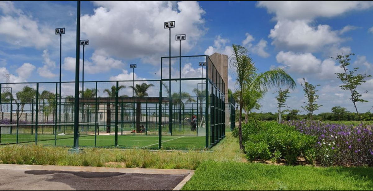 21 de 21: Cancha de Pádel