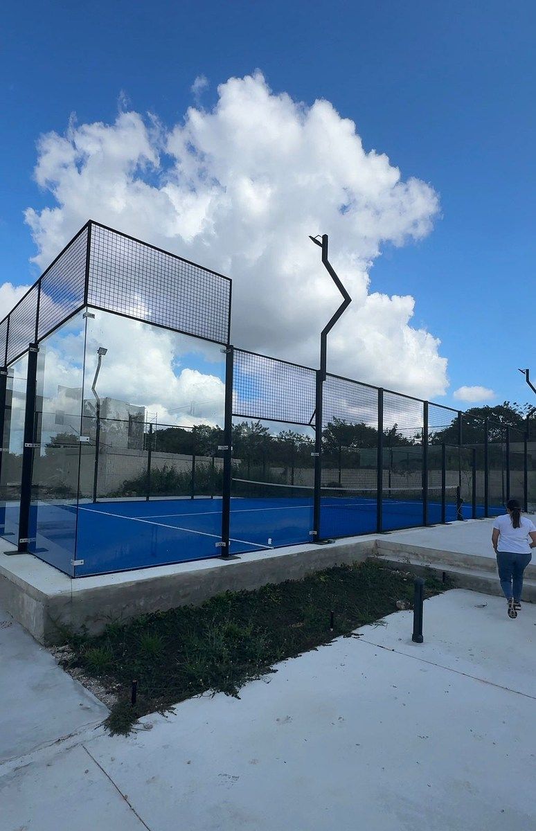 18 de 18: Canchas de Padel