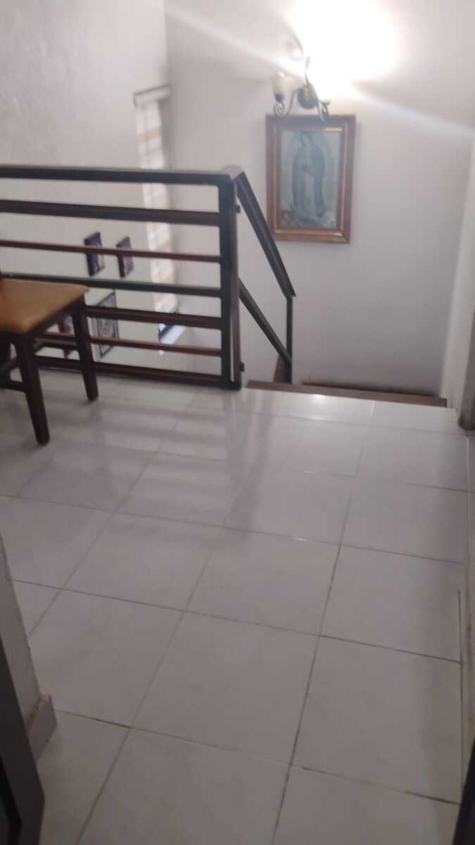 8 de 25