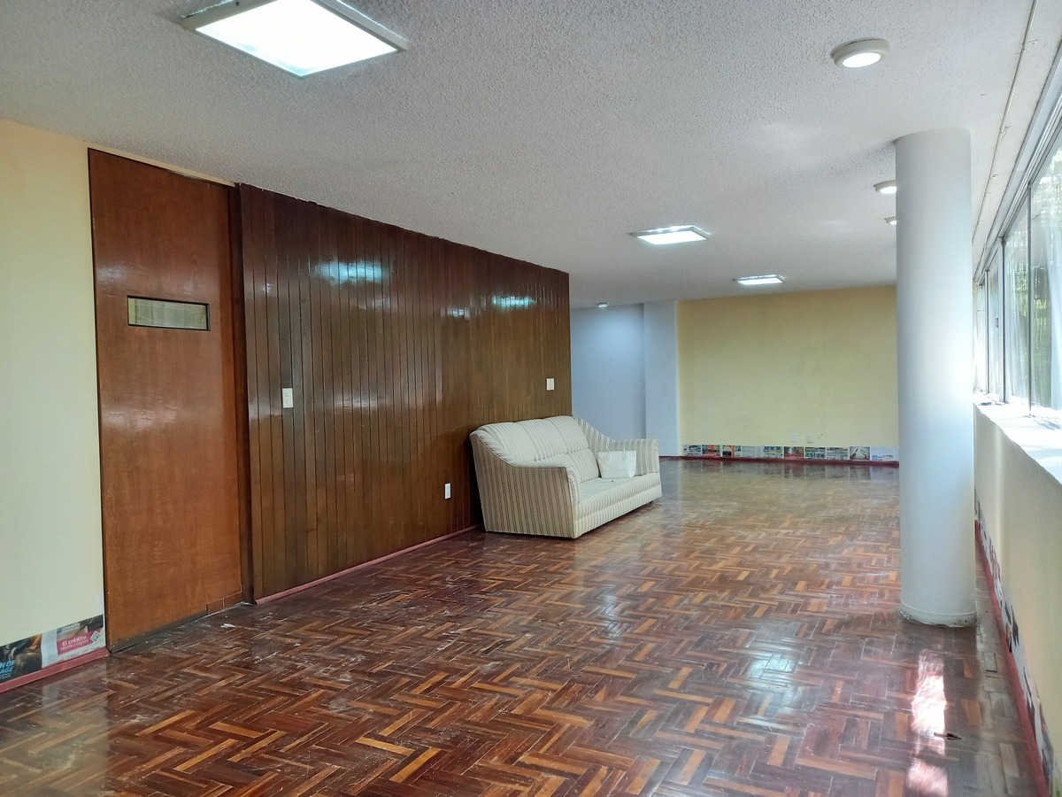 2 of 20: 220 m2