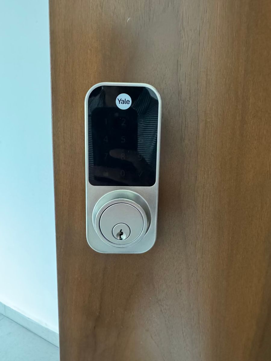 10 of 10: Cerradura Inteligente