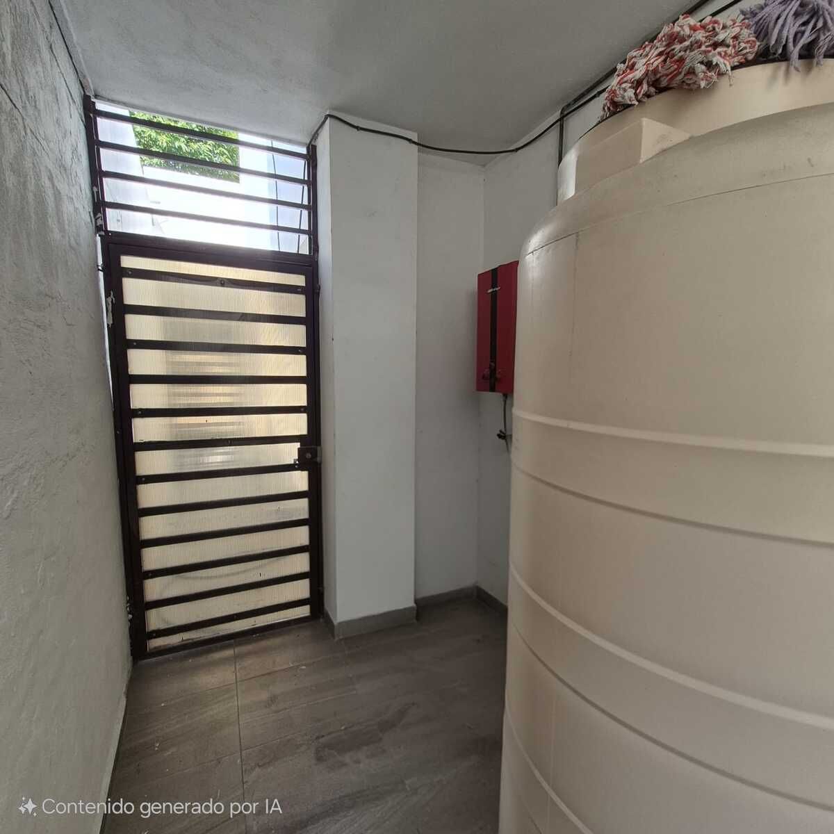 6 de 16: LAVANERIA Y CISTERNA