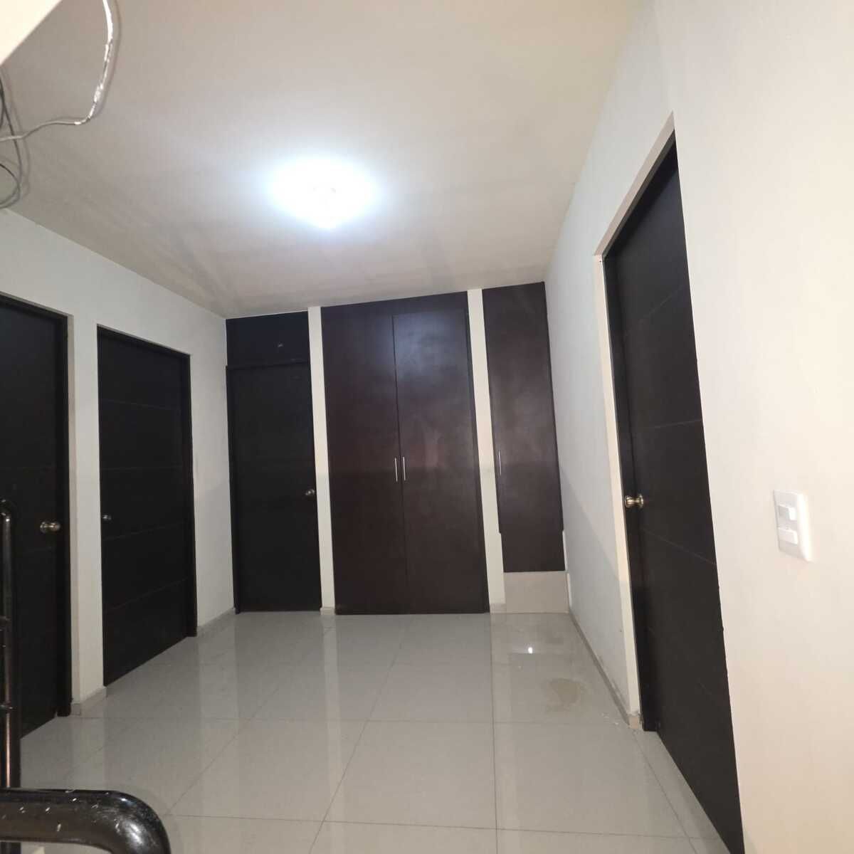 7 de 16: ESTANCIA SEGUNDO PISO