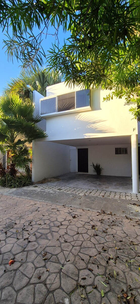 2 de 15: FACHADA