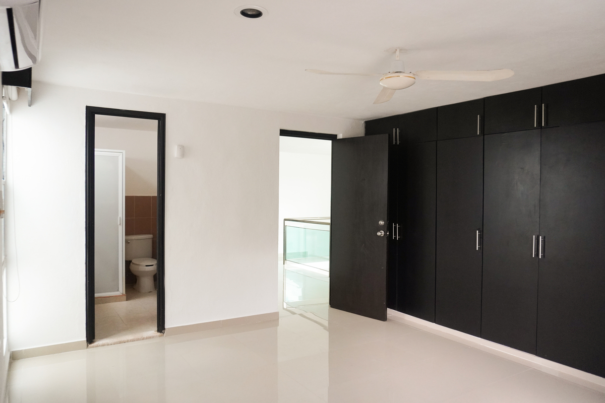 11 de 18: RECAMARA PRINCIPAL