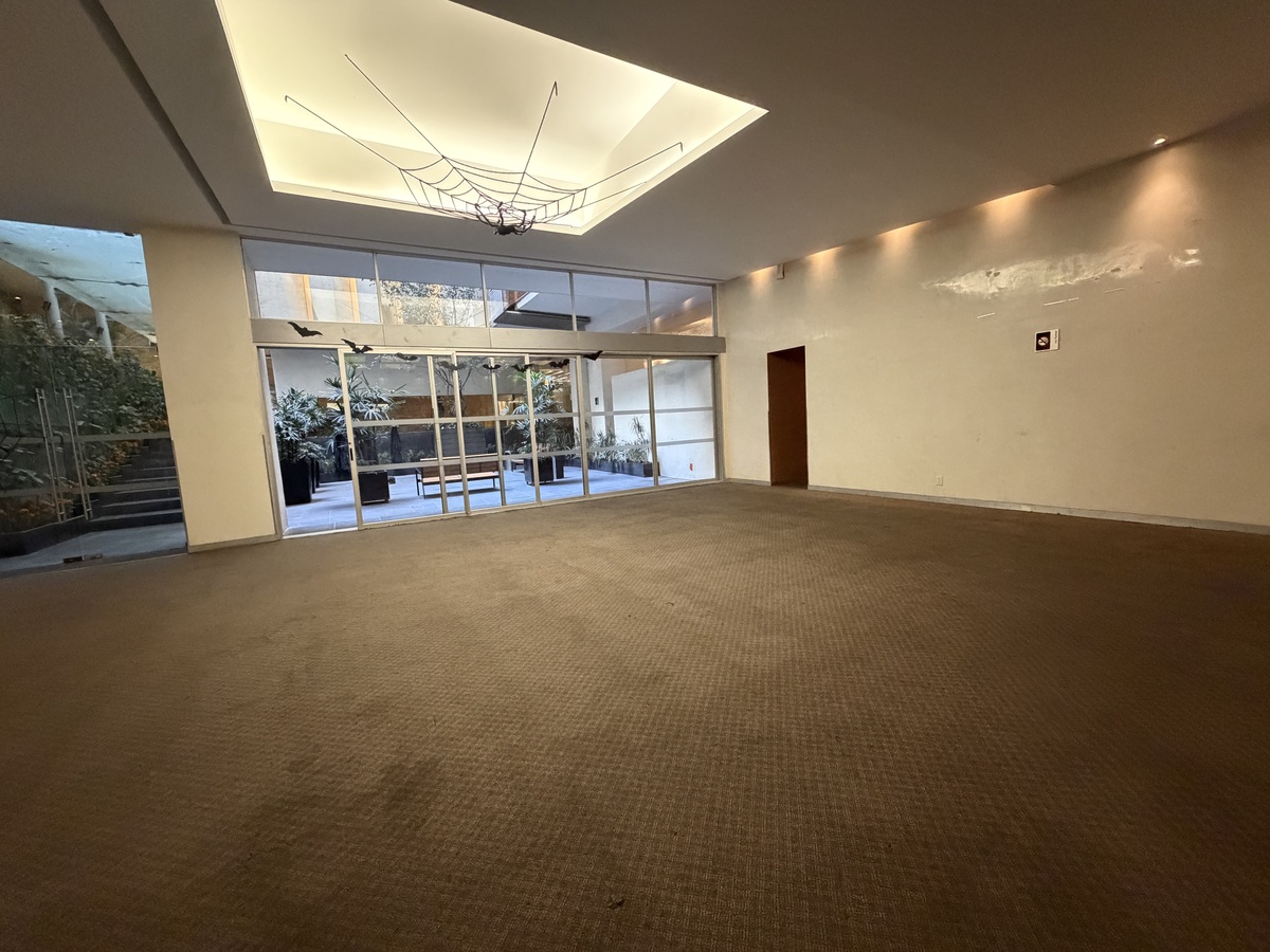 22 de 23: Salón de fiestas
