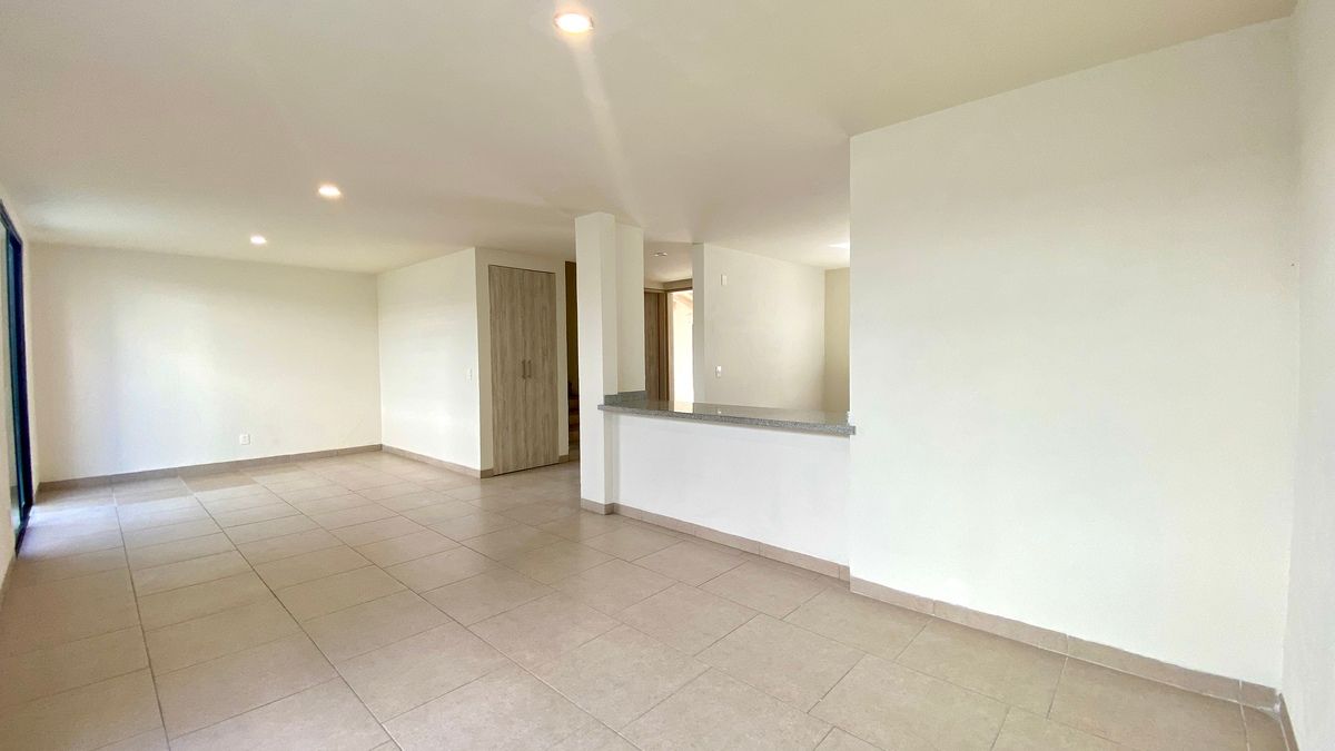 4 de 32: Sala comedor