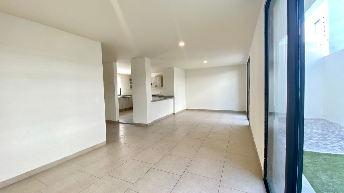 5 de 32: Sala comedor