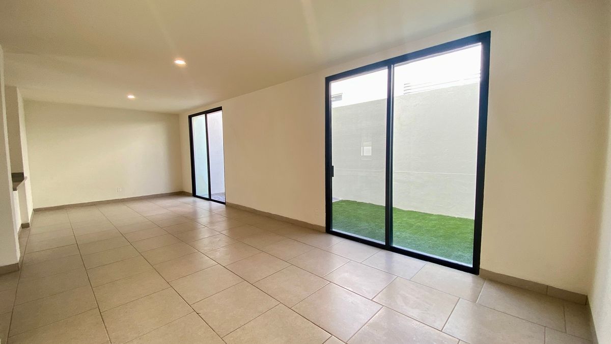 6 de 32: Sala comedor