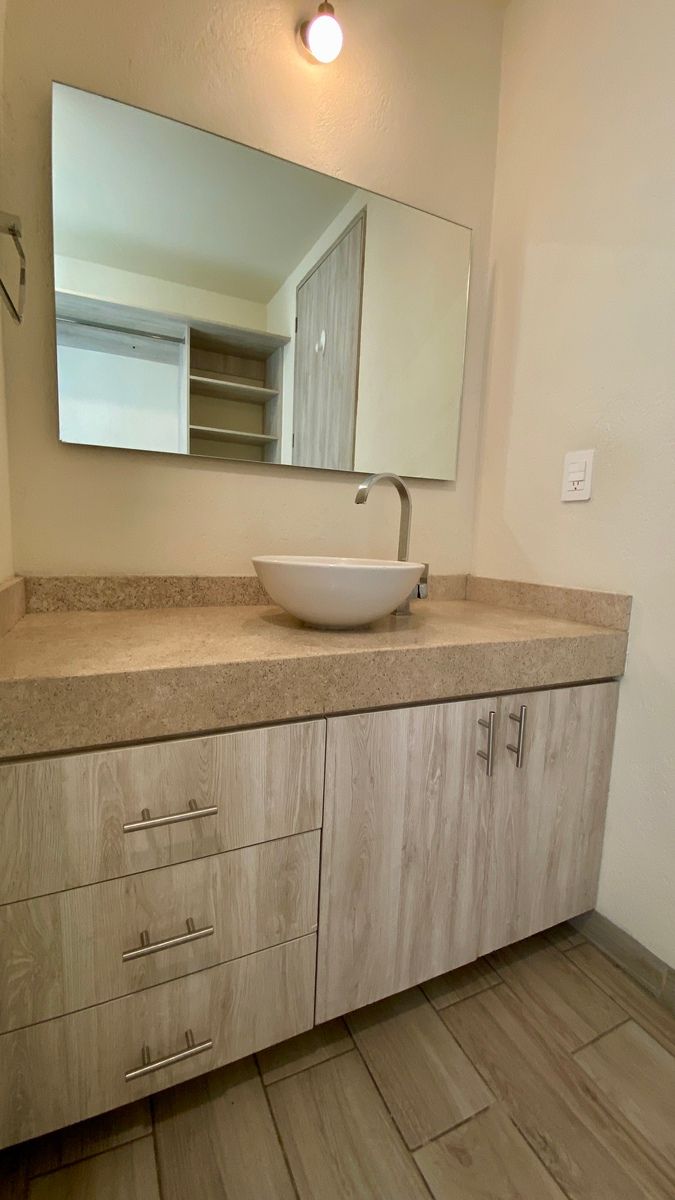 17 de 32: Baño Hab principal