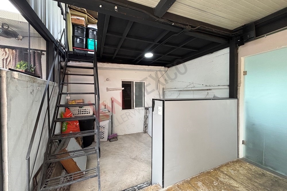 34 de 34: Bodega y área de lavado