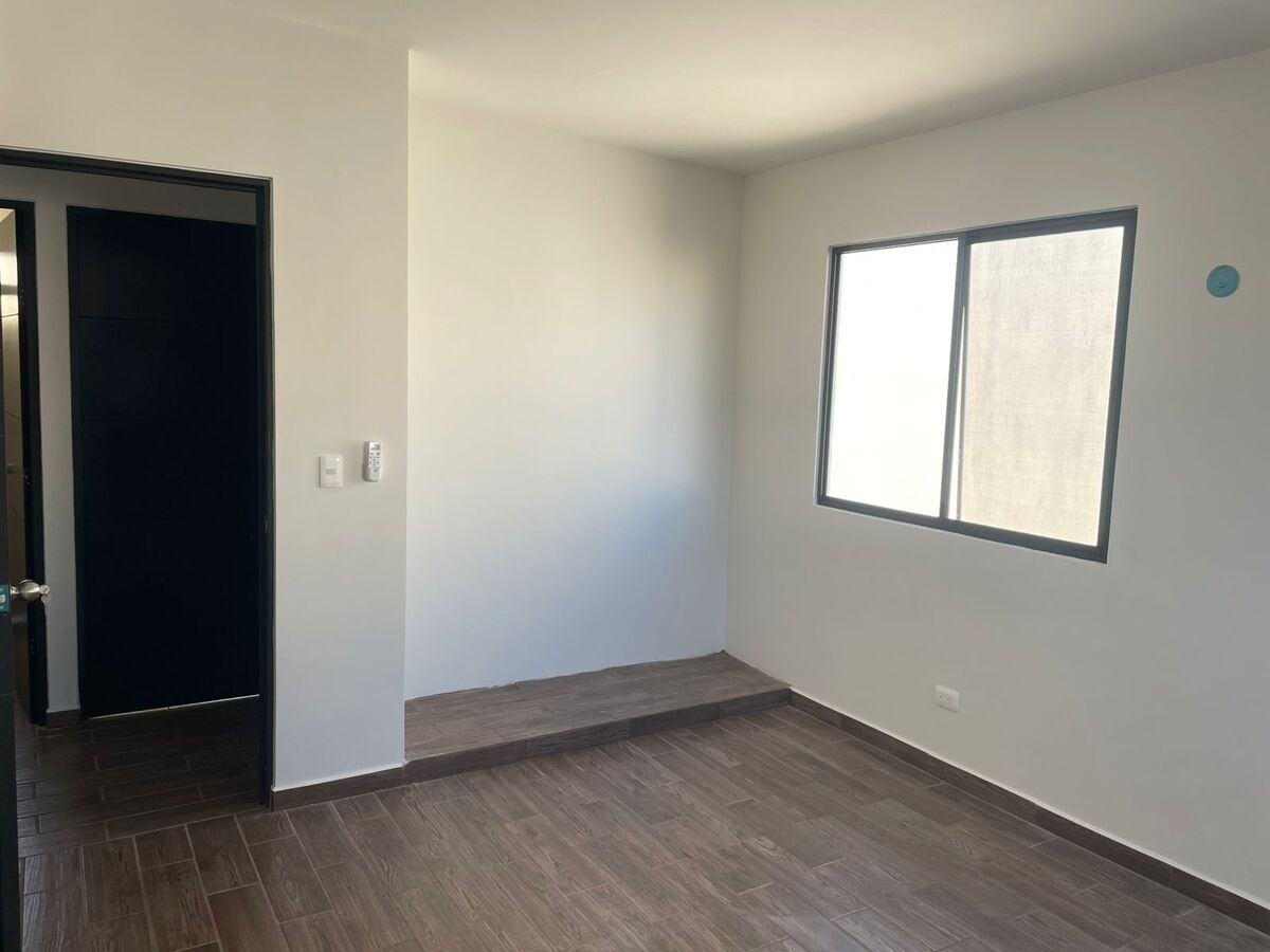 10 de 20: Segunda Recámara