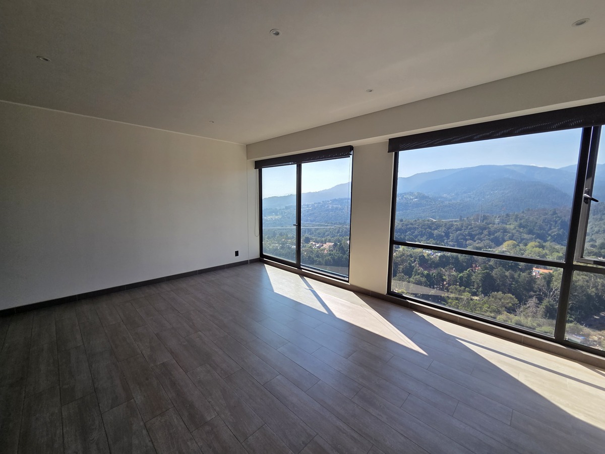 1 de 13: Sala Comedor