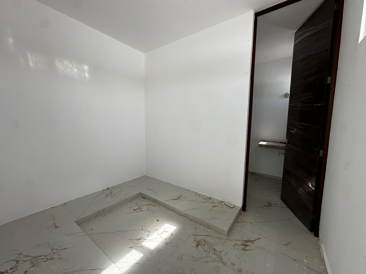 6 de 19: Closet Recámara Principal