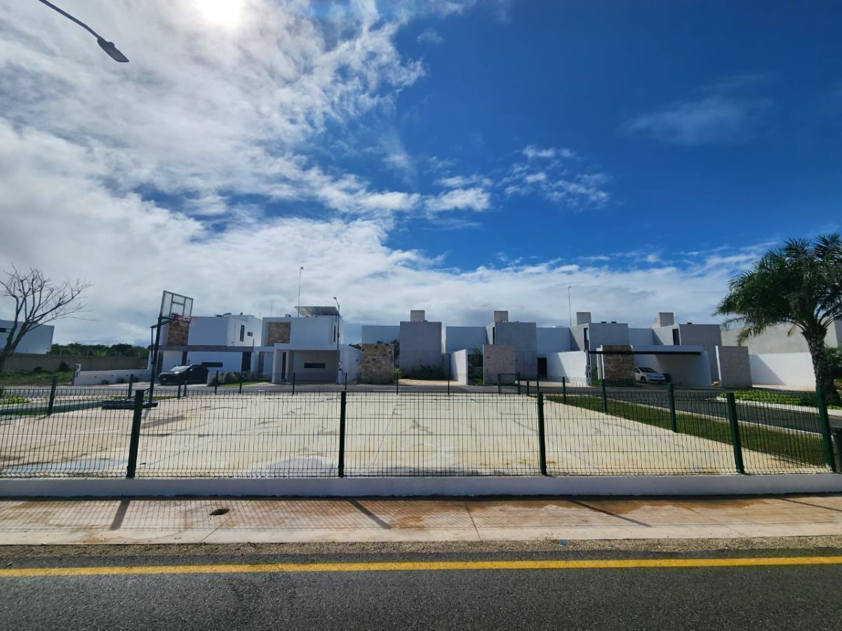 15 de 19: Cancha Deportiva