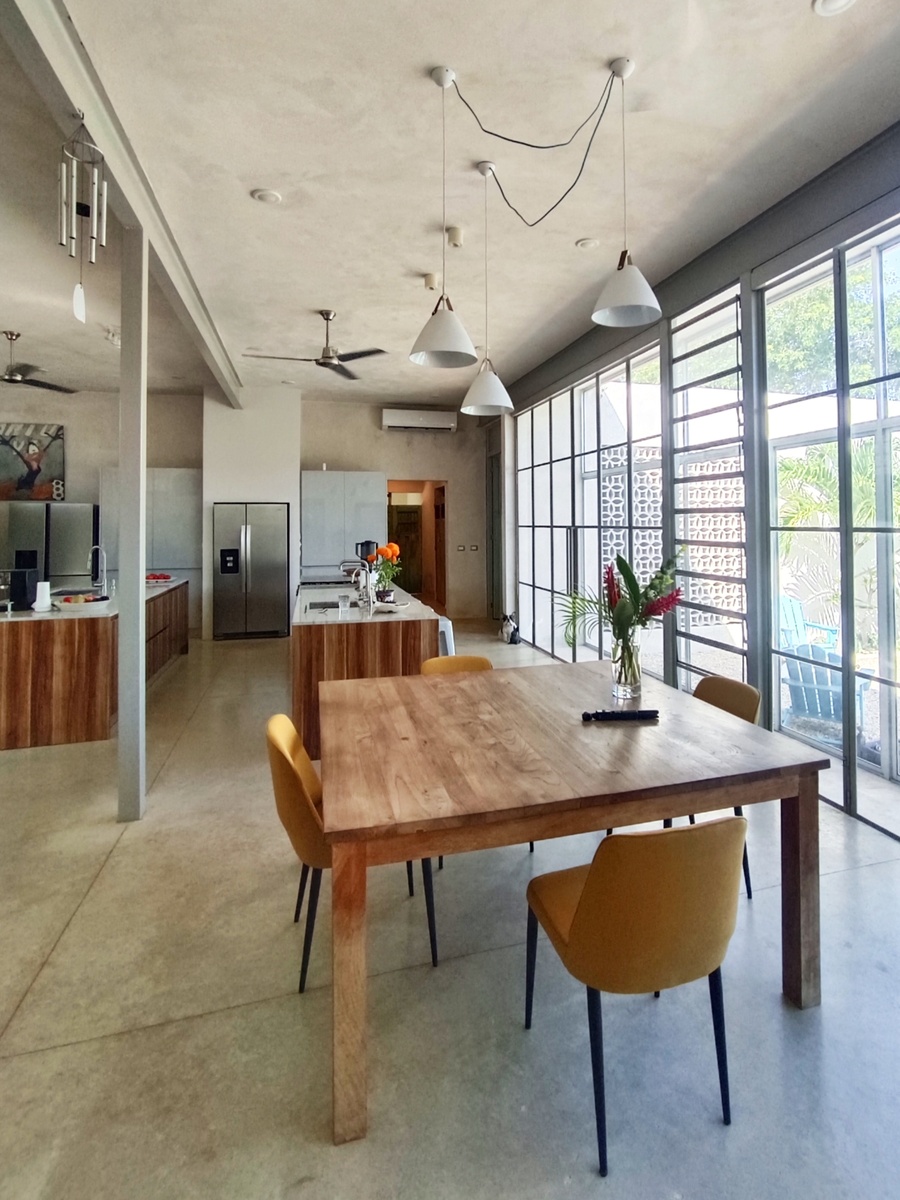 3 de 23: Área comedor