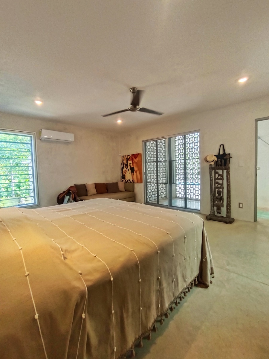 11 de 23: Recámara con baño completo