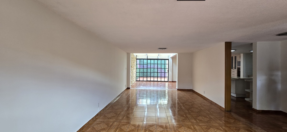 2 de 24: Casa en Venta en Lomas Estrella Rayo Vende ®