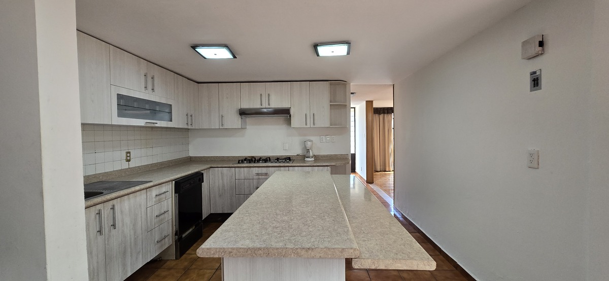 4 de 24: Casa en Venta en Lomas Estrella Rayo Vende ®