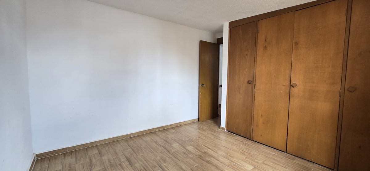 20 de 24: Casa en Venta en Lomas Estrella Rayo Vende ®