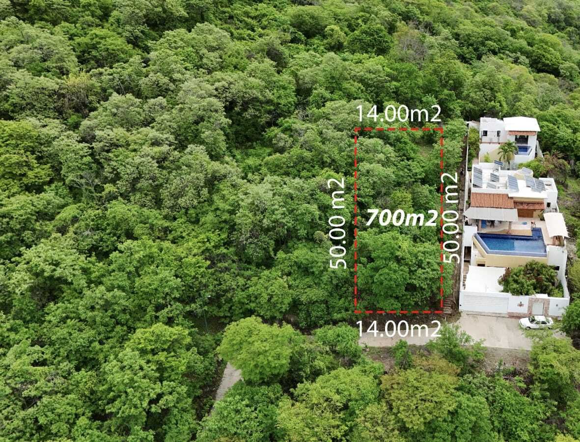 Terreno en Escenica La Ropa Zihuatanejo
