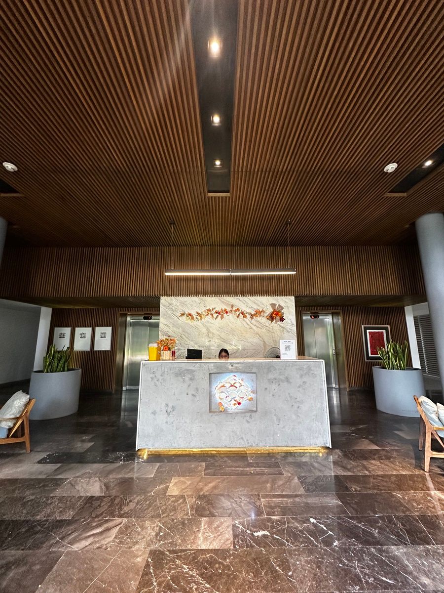 18 of 22: Recepción