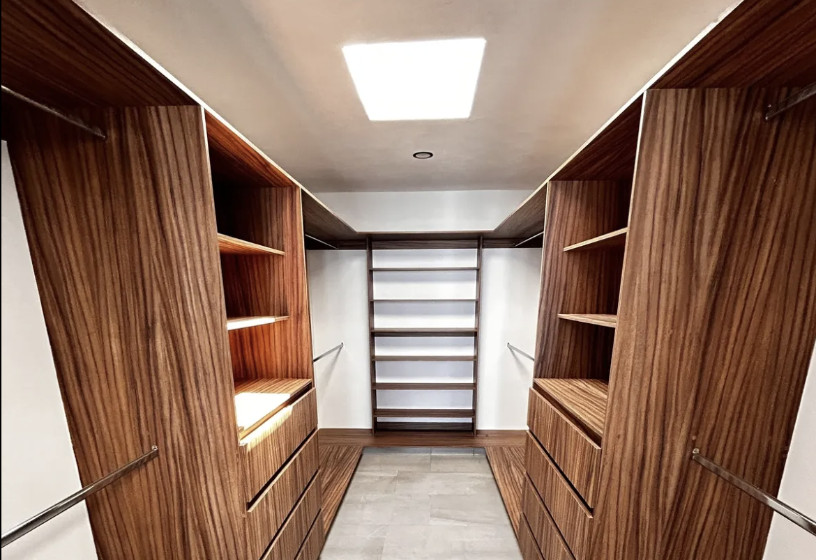 16 de 16: Walking closet  Recamara principal