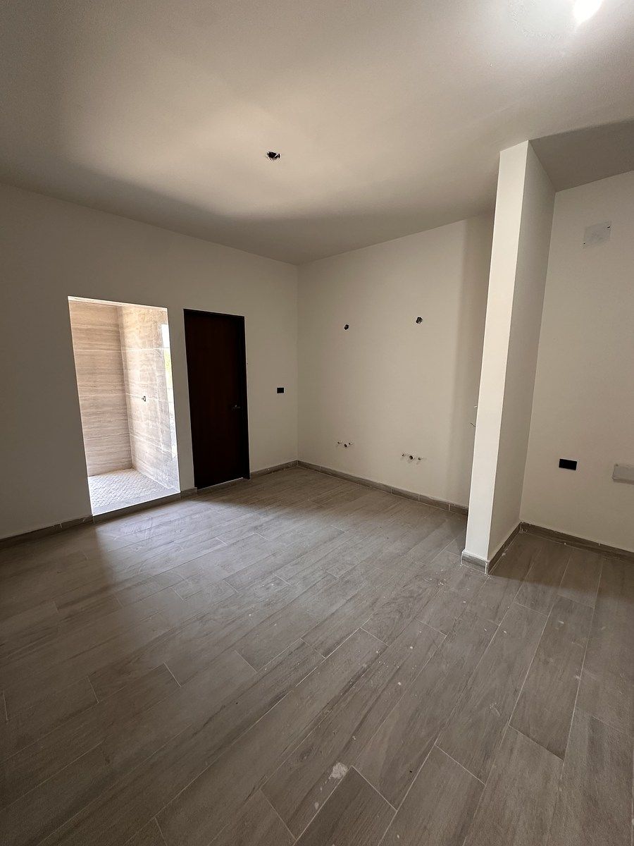 6 de 20: Recámara secundaria con vestrdor